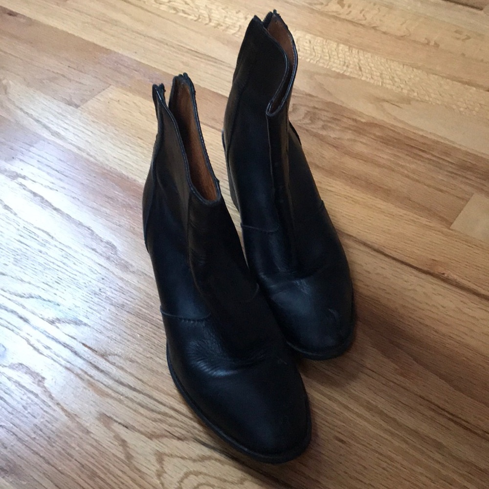 Madewell Black Leather Booties